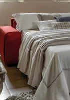 Le canapé lit Mircole. Prix de lancement 548€ ensuite 1087€ - Poltronesofa